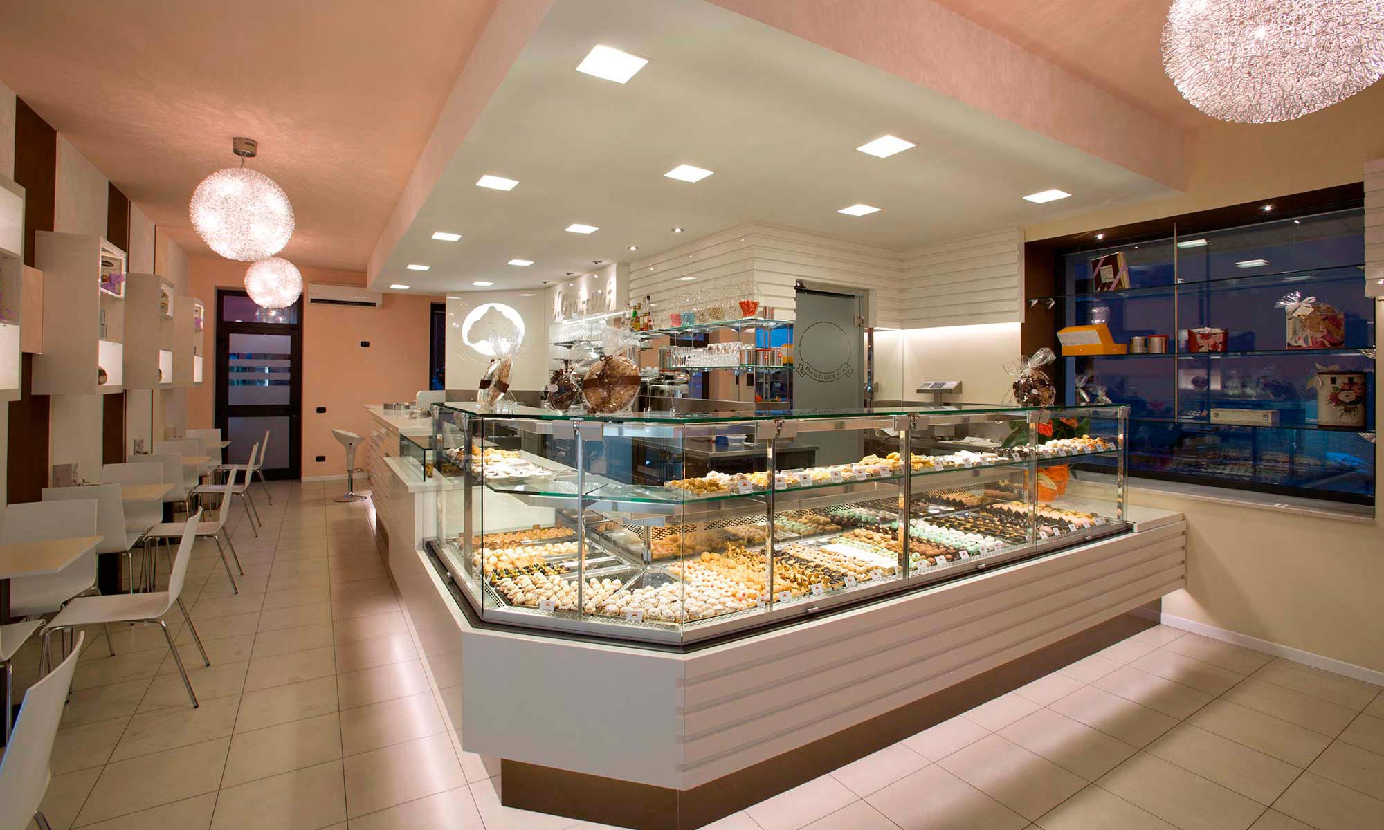 SAT_ARREDAMENTI_PASTICCERIA_IL_CROISSANT_MONTORIO_1